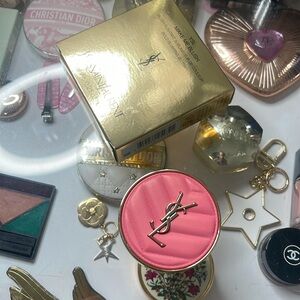 YSL make me blush powder blush 93 restless rose